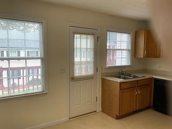 5th image of 149 Courtney Ln