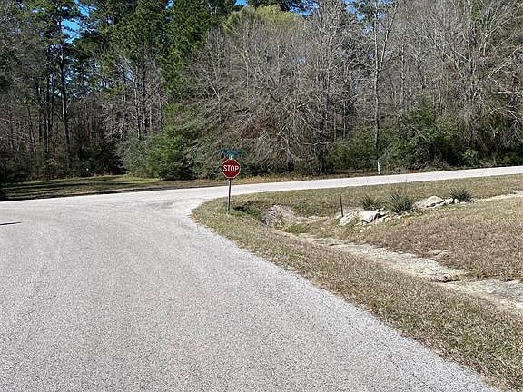2nd image of 117 Wildwood Lake Dr N