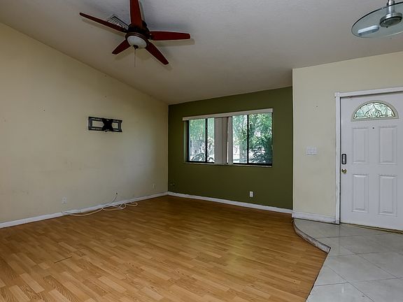 3rd image of 7526 SW 6th St