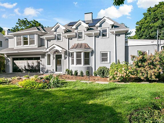 3rd image of 1 Stoneleigh Close