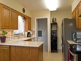 3rd image of 1266 E Kensington Ave
