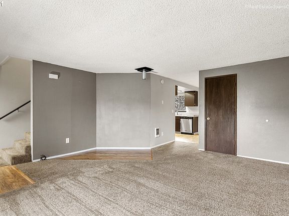 3rd image of 1809 NE 116th St #18