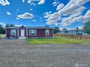 405 E Chelan St, Coulee City, WA 99115