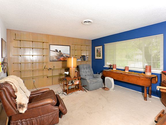 4th image of 2449 Starmount Way
