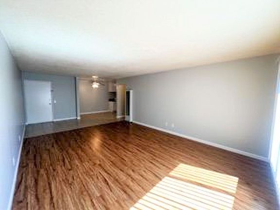 5th image of 4119-4131 Pixie Ave #411923