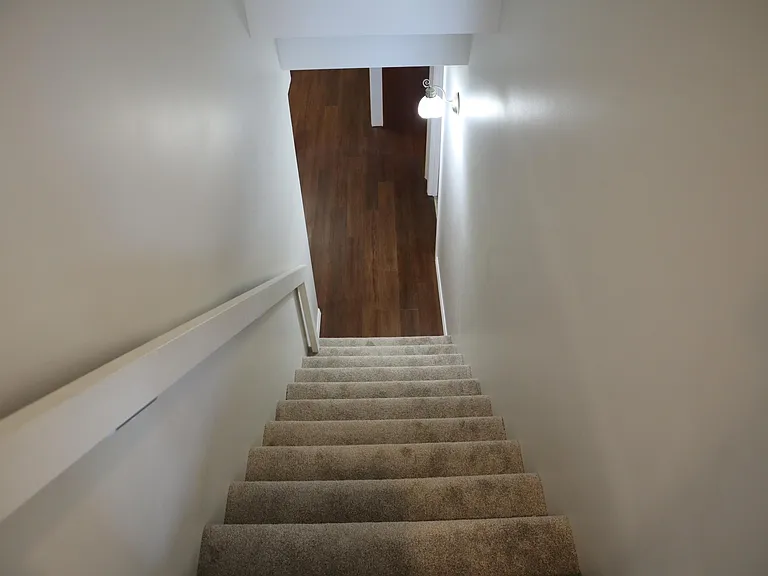 2331 Thornhill Rd — Photo 41