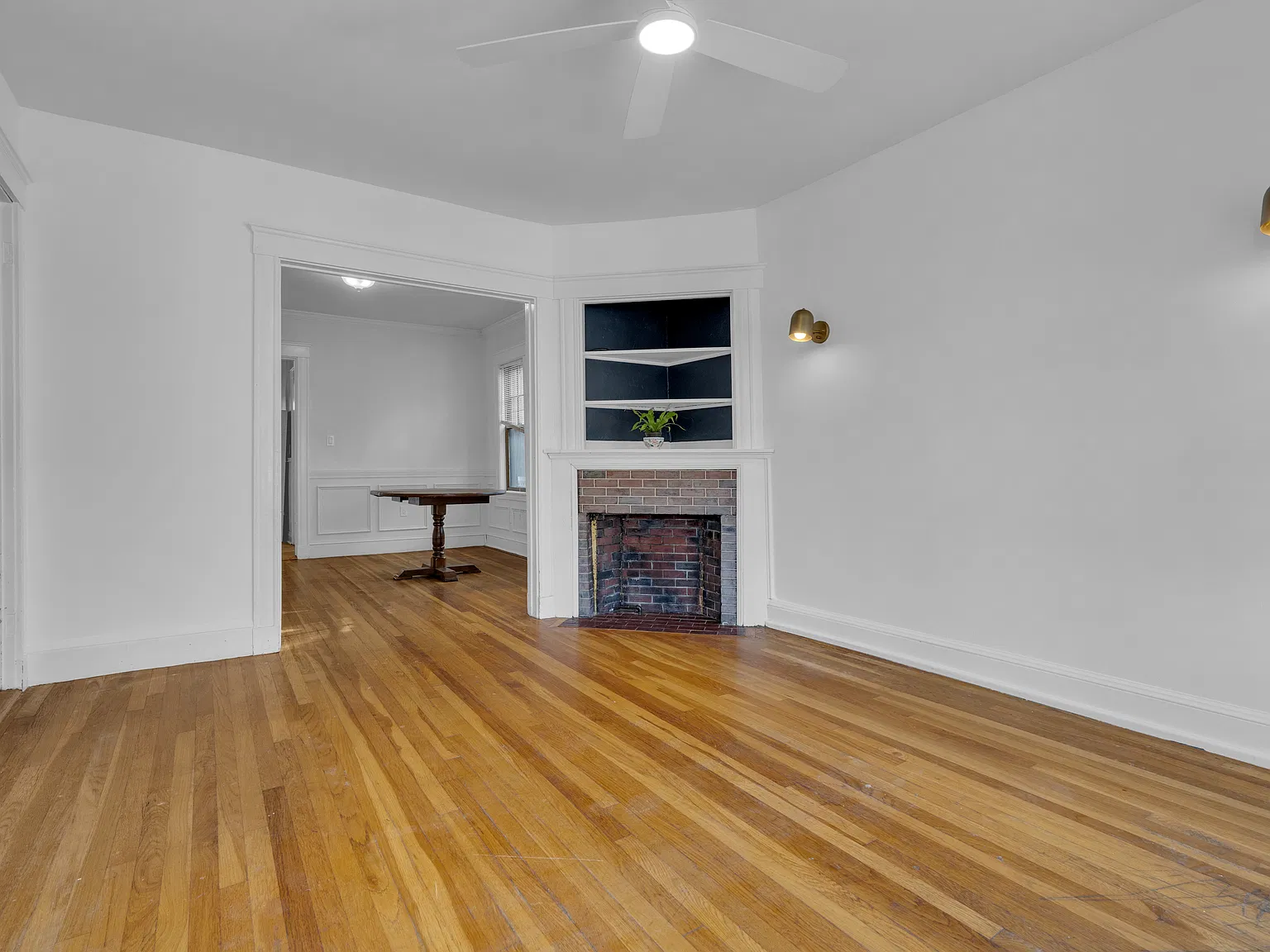 3 bed, 1000 sqft, $2,800 — Photo 3