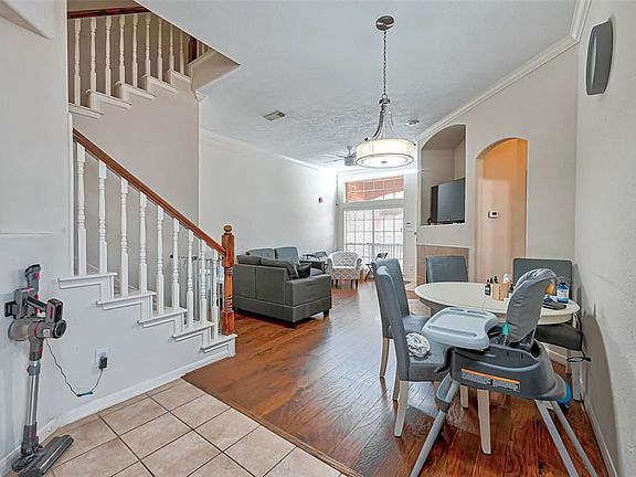 3rd image of 2710 Grants Lake Blvd Unit D6