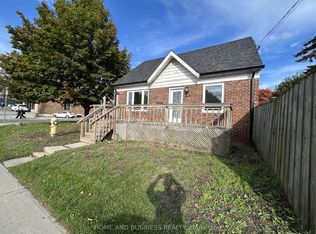 35 Mack Ave, Toronto, ON M1L 1M4