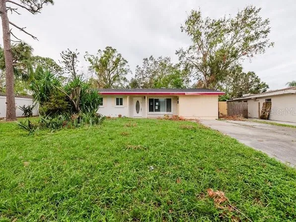 4212 Des Plaines Dr, Sarasota, FL 34233