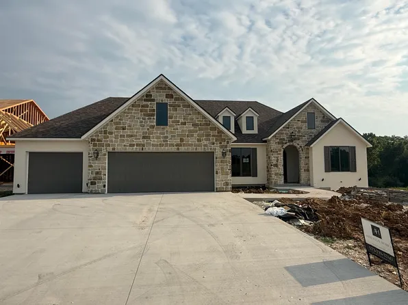 2816 Easley Cabin Cir, Columbia, MO 65201