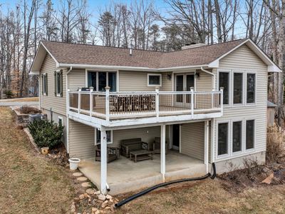 104 Waters Edge Ln, Moneta, VA, 24121