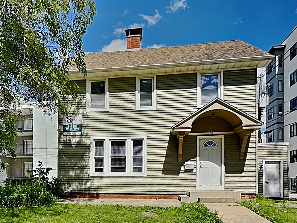 304 S 5th St