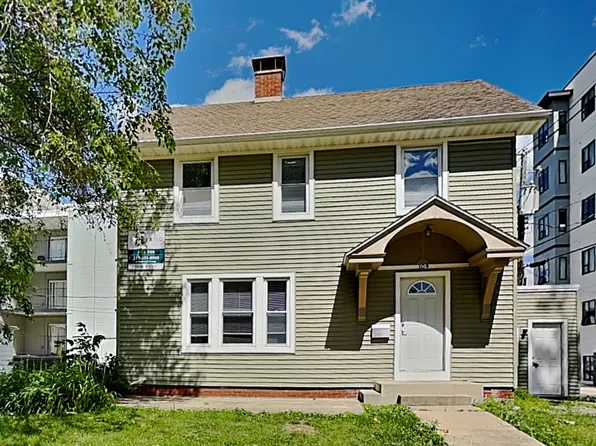 304 S 5th St, Champaign, IL 61820