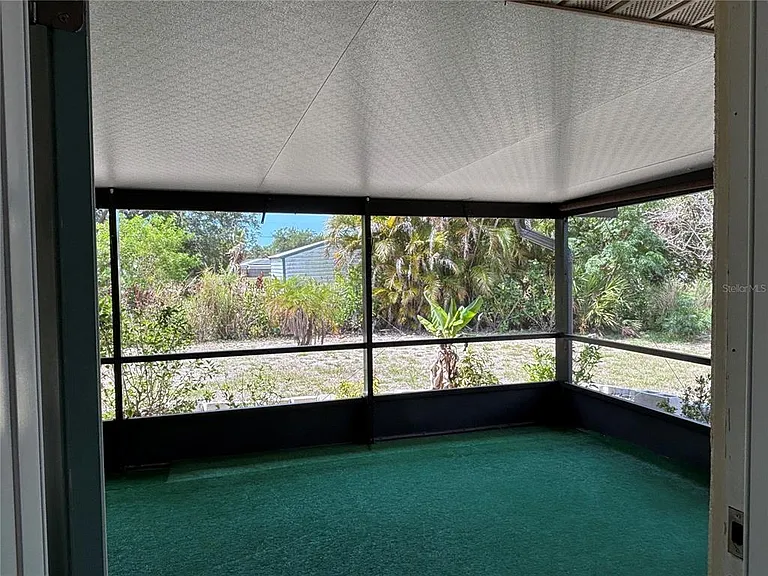 10123 Bay Ave — Photo 33