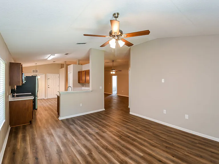 10267 Normanwood Ct — Photo 3