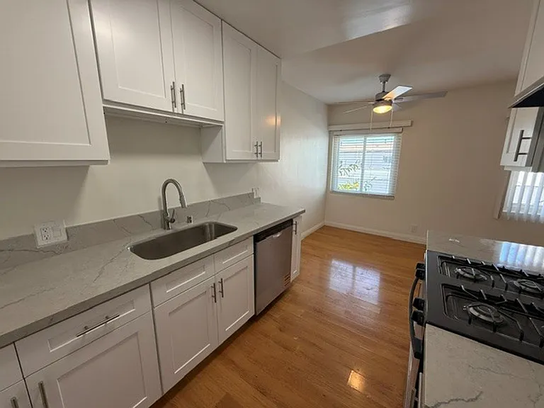 459 Orange Ave — Photo 1