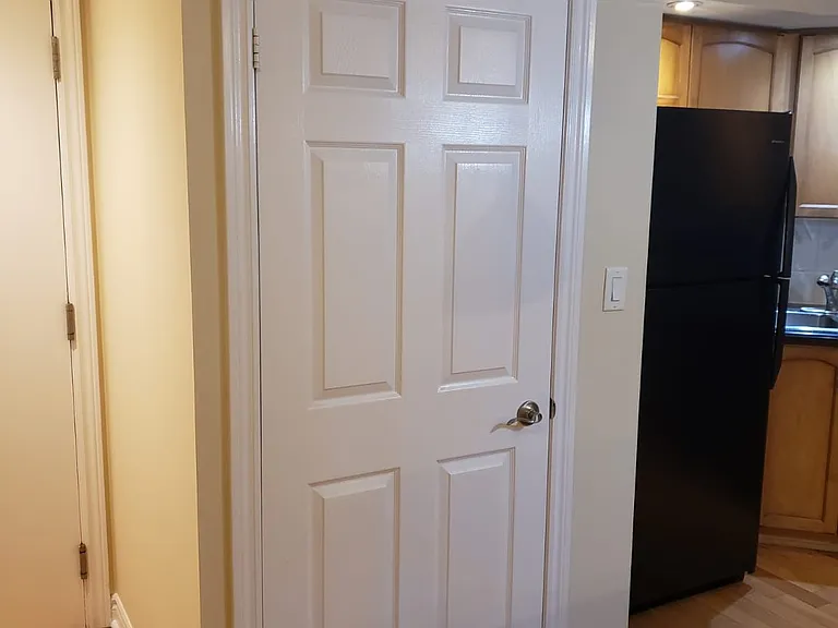 270 Wellington St W #502 — Photo 3