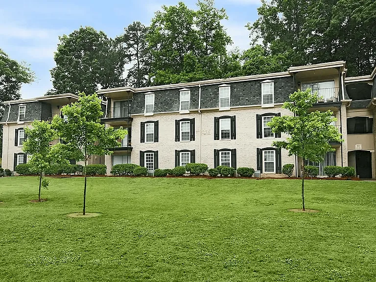 The Reserve at Brookhaven — Photo 25