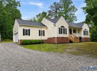 3811 West St, Chester, VA 23831