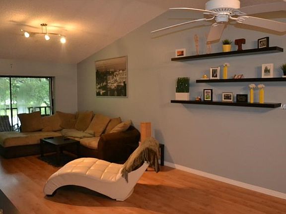 5th image of 3165 Landmark Dr APT 721