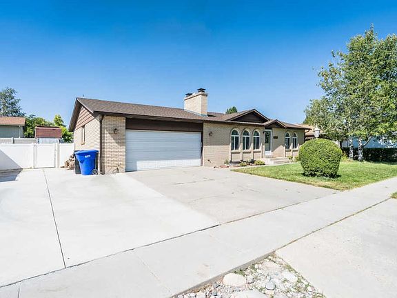 2nd image of 2620 W Tamra Dr