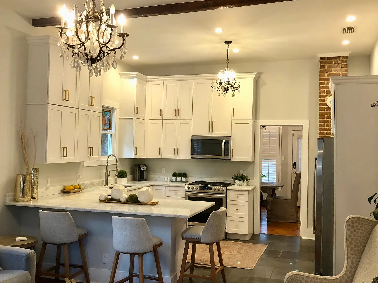2 bed, 1300 sqft, $1,750 — Photo 2