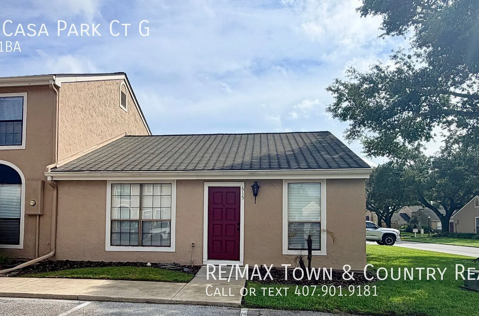 Renovated Townhome for Rent in Casa Park — Photo 1