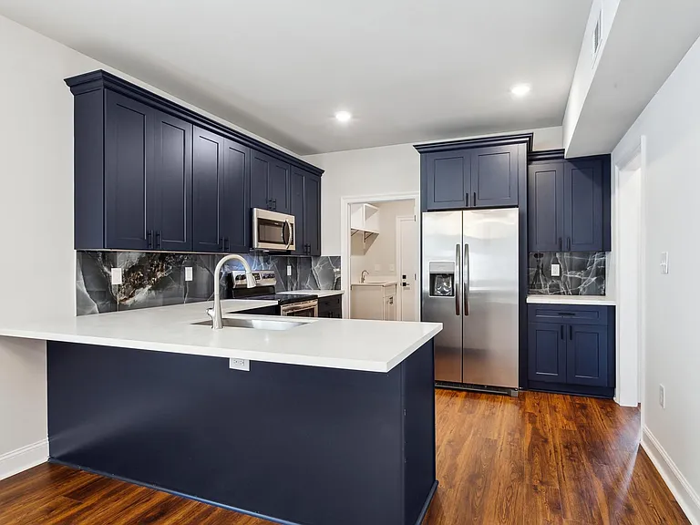 1326 Harrison Ave — Photo 5