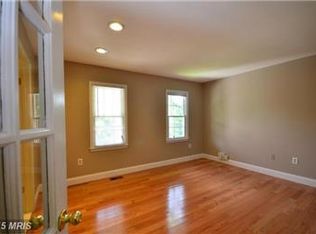 11917 Falls Rd, Rockville, MD 20854