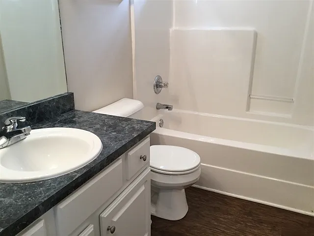 121 Luna Ln — Photo 15