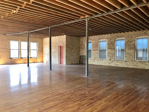4th image of 1836 W North Ave #3