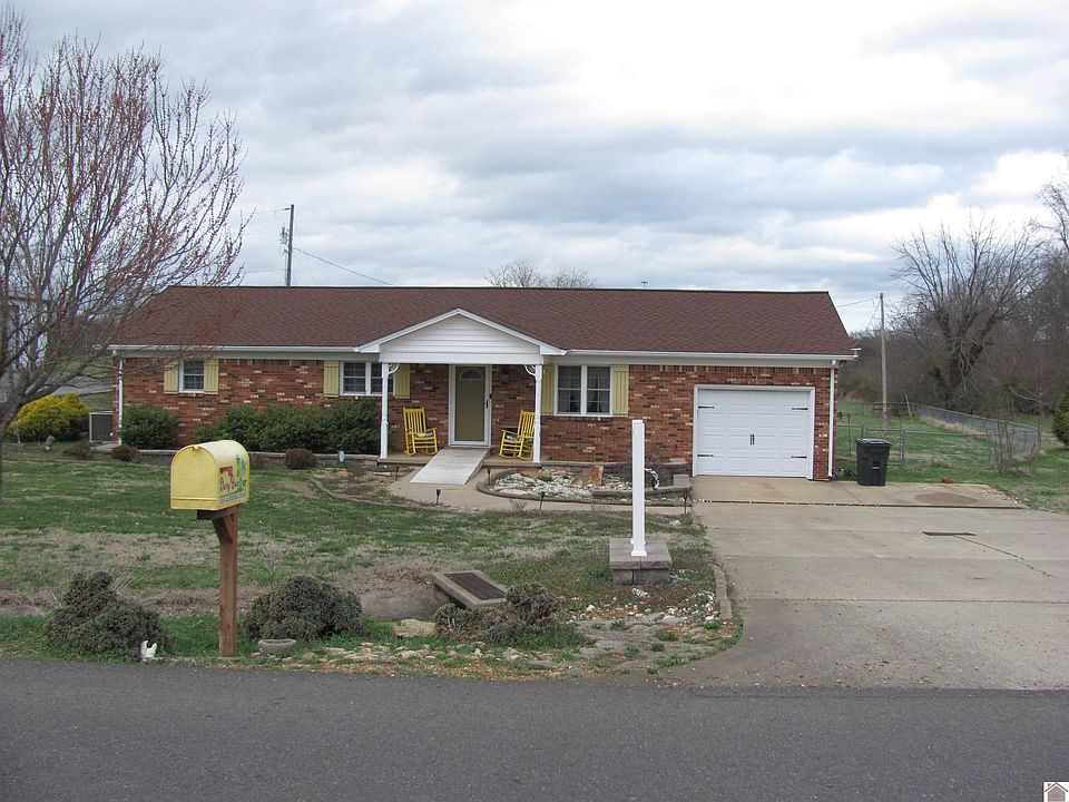 1st image of 384 Cardinal Rd