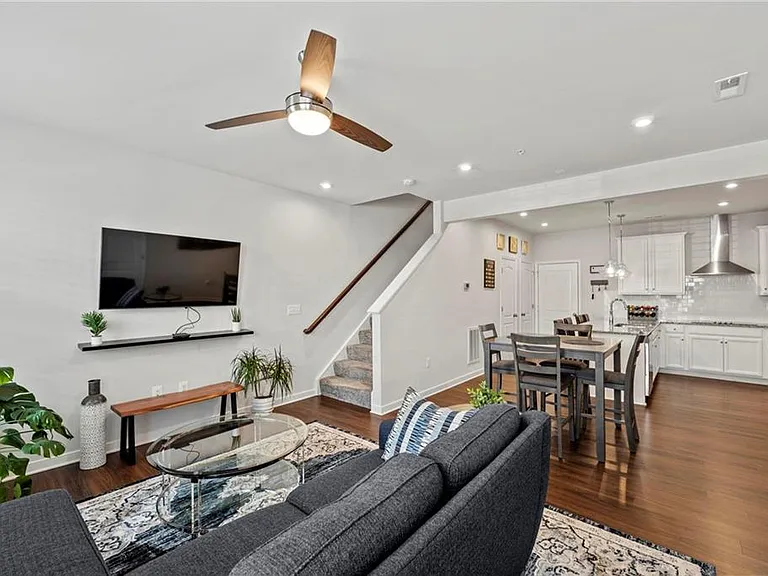 5922 Laurel Bed Ln #A — Photo 4