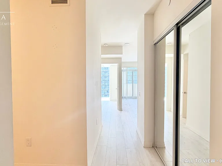 9000 Jane St #2017 — Photo 6
