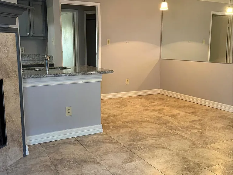 3919 Fairmont Pkwy #205 — Photo 3