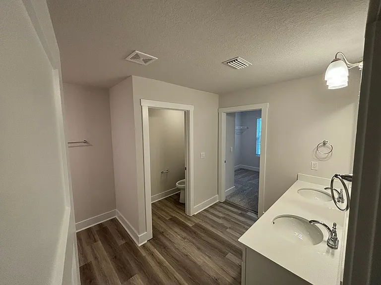 4943 Valor Ct — Photo 6