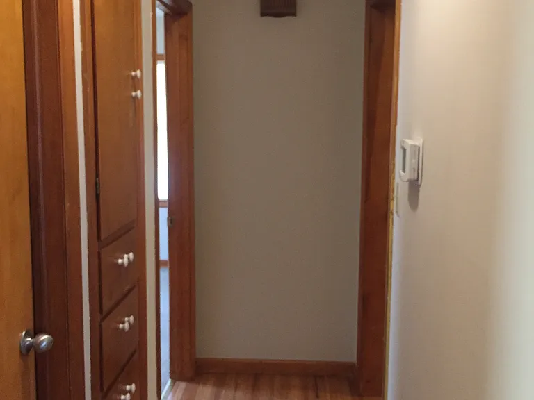2634 N Clarence Ave — Photo 13