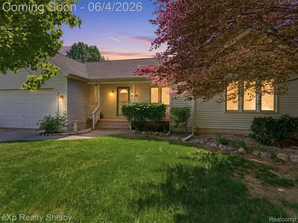 4154 Union St, Dryden, MI 48428