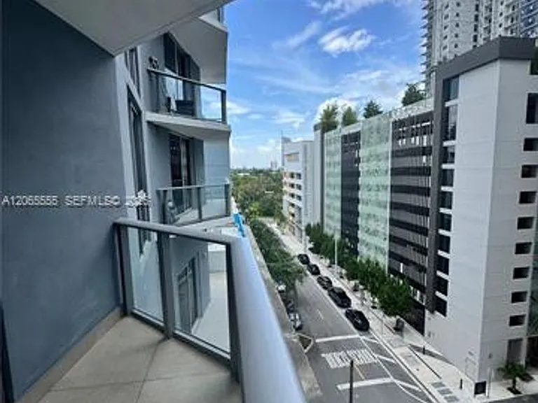 1010 SW 2nd Ave #CU-607 — Photo 14