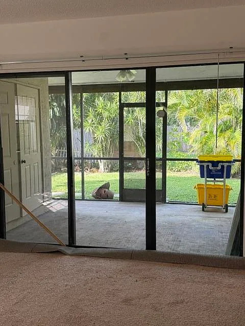 3 bed, 2.0 bath, 1422 sqft, $2,800 — Photo 2