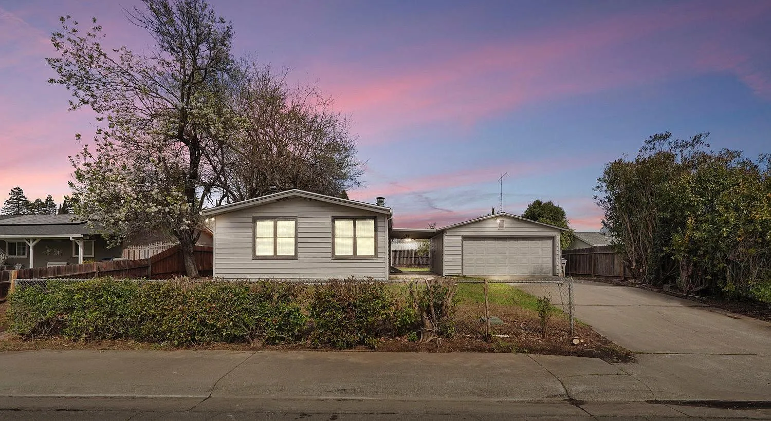 376 W Beamer St photo 1