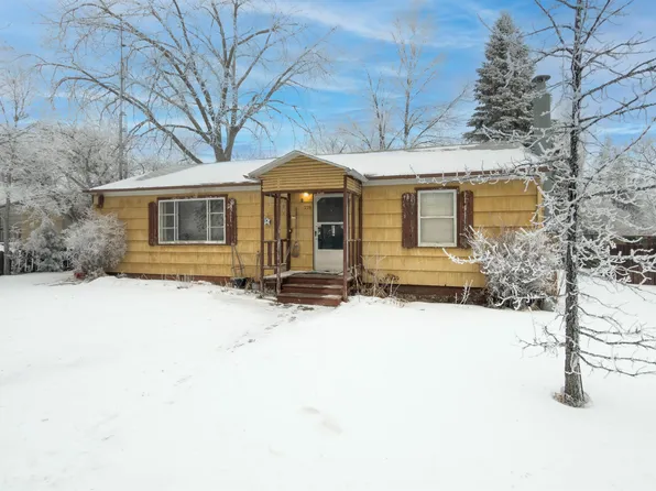 238 4th St NW, Tioga, ND 58852