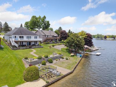 14356 Limerick Ln, Cement City, MI, 49233