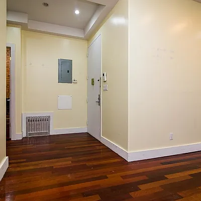 Rented by Nooklyn NYC LLC | media 16