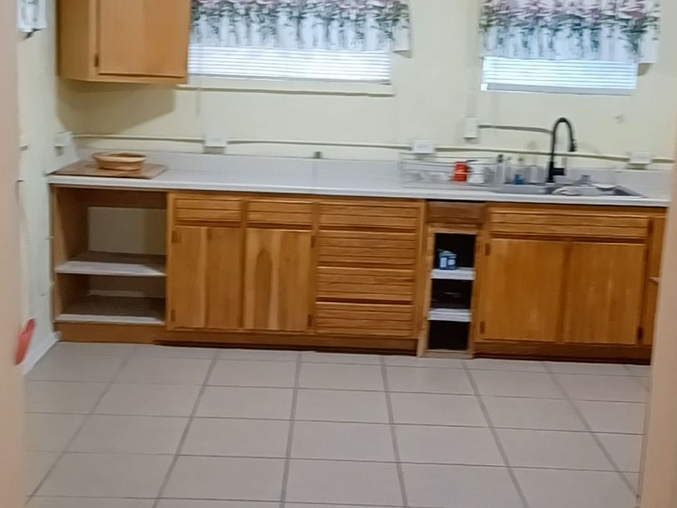 2nd image of 233 Linda Vista Dr