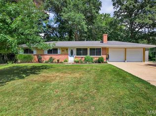 124 Vlasis Dr, Ballwin, MO
