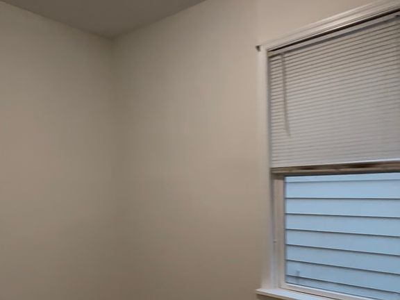 5th image of 23 Bonheim St #2