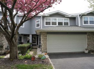 31 Hampshire Ct, Holbrook, NY 11741