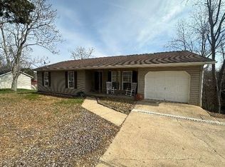 101 Macy Dr, Barboursville, WV 25504